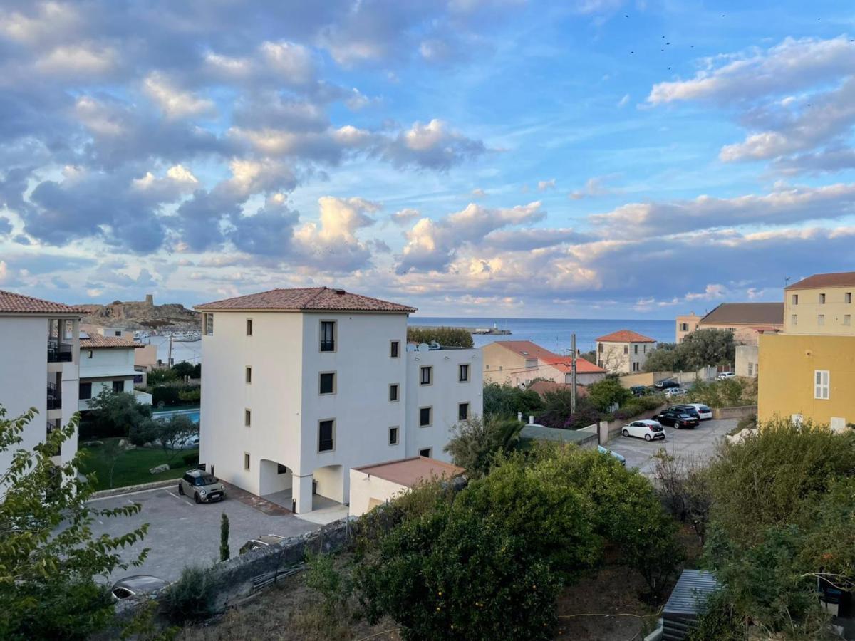 Appartement T4 Tres Bien Situe Et Climatise LʼÎle-Rousse Eksteriør billede